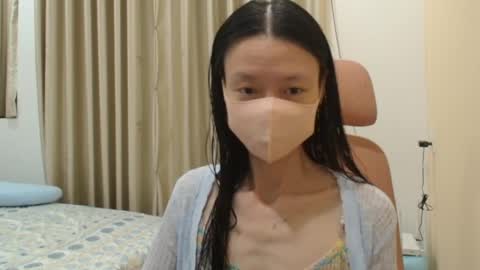 Snapshot of miahchan68 chatting on March 28, 3:11 pm miahchan68 online show from March 28, 3:11 pm