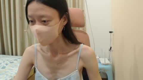 Snapshot of miahchan68 chatting on April 6, 4:52 pm miahchan68 online show from April 6, 4:52 pm