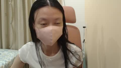 Snapshot of miahchan68 chatting on April 11, 2:43 pm miahchan68 online show from April 11, 2:43 pm