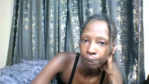 Snapshot of miahcreamer chatting on June 18, 8:03 am miahcreamer online show from June 18, 8:03 am