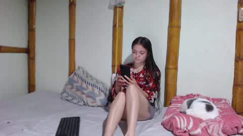 Mia  Sam online show from February 27, 7:04 pm