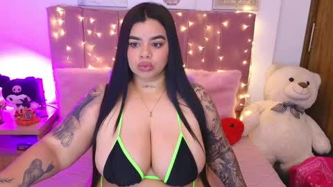 Miah Joness online show from April 6, 10:33 pm