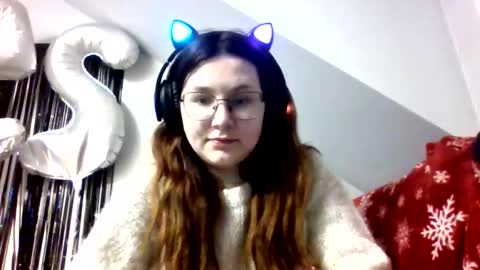 Mia online show from February 20, 8:31 pm