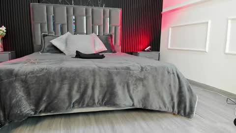 Miah  Sens online show from December 22, 11:29 am