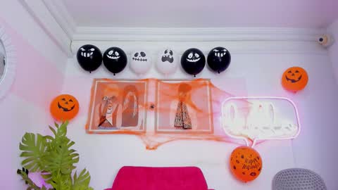 Mia Khalifa online show from November 2, 3:42 am