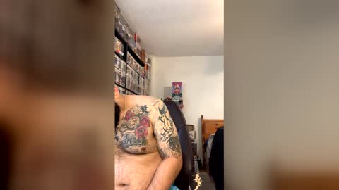 Mark online show from March 25, 3:07 pm