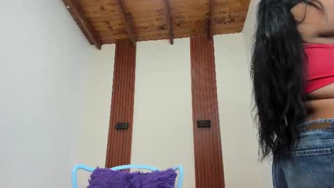 mialane3 online show from June 10, 11:31 am