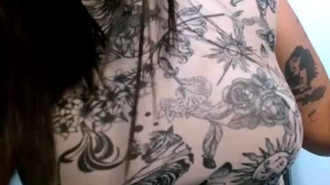Snapshot of mialatin_816 chatting on July 15, 2:50 am Mia Bruna online show from July 15, 2:50 am