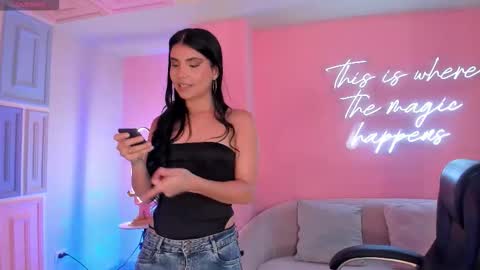 Call me Mia  online show from October 18, 7:03 pm