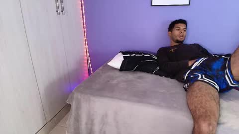 Mia online show from February 14, 10:25 pm