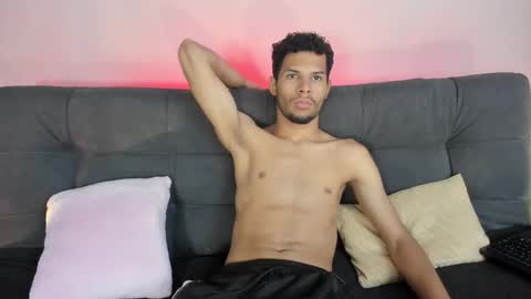 Mia online show from October 11, 7:23 pm