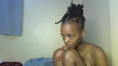 Snapshot of miami_muffin chatting on December 20, 2:02 pm Muffin online show from December 20, 2:02 pm