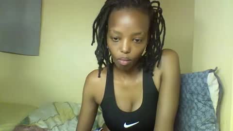 Snapshot of miami_muffin chatting on January 9, 12:46 am Muffin online show from January 9, 12:46 am