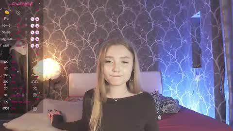 Mia online show from March 1, 5:26 pm