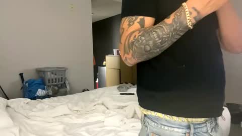 miamiclos1 online show from January 12, 3:49 am