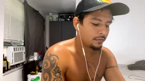 miamiclos1 online show from September 22, 9:39 pm