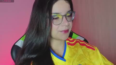 Mia online show from June 18, 7:08 am