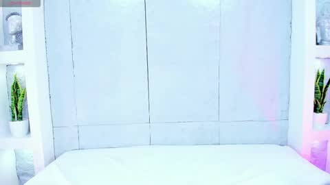 Snapshot of miamistrex chatting on October 15, 4:34 am Mia Mistrex online show from October 15, 4:34 am