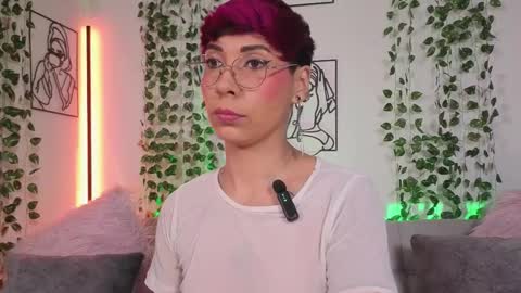 Mia Morgann online show from March 28, 3:00 pm