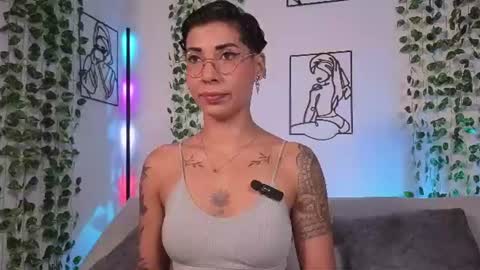Snapshot of miamorgann chatting on July 5, 10:22 am Mia Morgann online show from July 5, 10:22 am