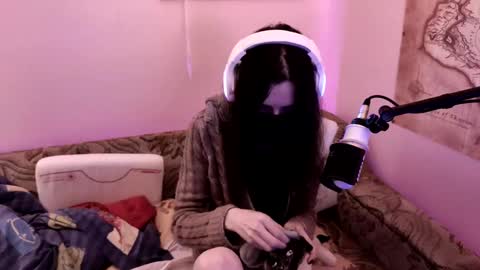 Snapshot of miaowhowl chatting on January 2, 7:07 pm Kristien online show from January 2, 7:07 pm