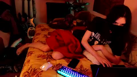 Snapshot of miaowhowl chatting on January 17, 4:06 am Kristien online show from January 17, 4:06 am