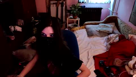 Snapshot of miaowhowl chatting on February 23, 3:18 pm Kristien online show from February 23, 3:18 pm