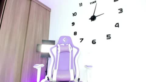  180126  - starts at 1400PM  online show from April 22, 8:06 am