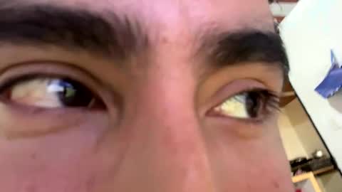 Snapshot of miareinanice chatting on February 21, 9:27 pm MIA REINA online show from February 21, 9:27 pm