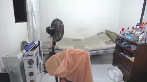 Ramona Badwolf online show from October 28, 2:04 am