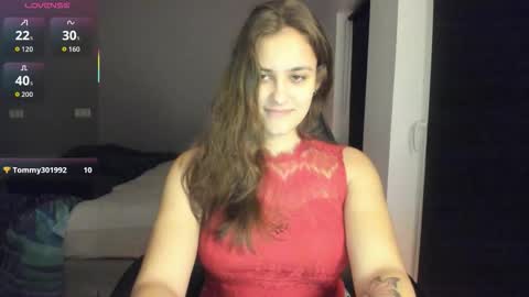 Mia Cruz online show from October 31, 7:37 pm