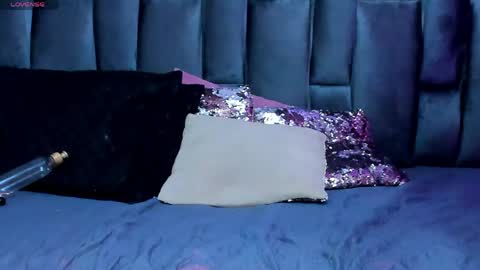 miarivers_1 online show from April 28, 8:14 pm