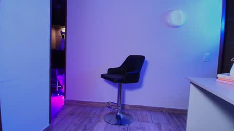 My name is Mia  Please say hello I like to chat with you. If you have requests or dirty talk please use tip online show from December 28, 1:06 pm