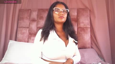 miasaandovaal 22 online show from January 1, 9:31 pm