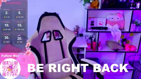 Mia  online show from December 19, 7:43 pm