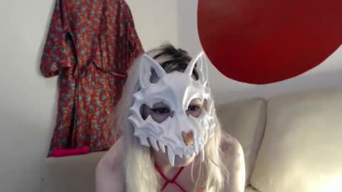 Mia online show from September 23, 7:06 pm