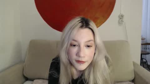 Mia online show from October 3, 1:46 am