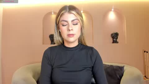 Mia Silva online show from July 8, 10:53 am