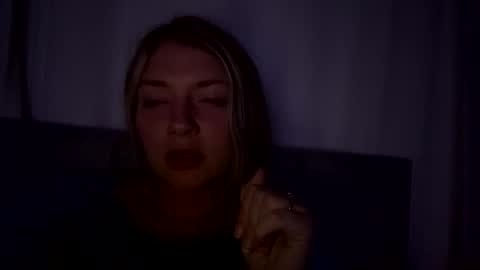 miasmith_001 online show from May 19, 1:56 am