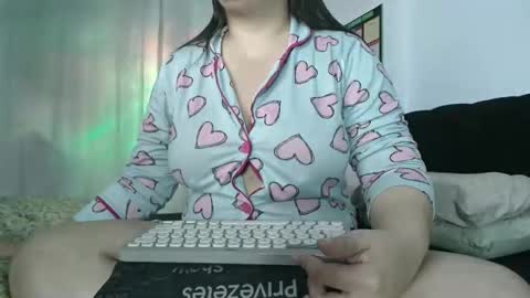 MiaSP online show from May 15, 11:23 pm