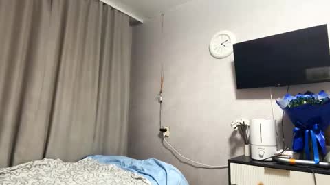 Snapshot of miasuszynski chatting on February 27, 5:35 pm Milana online show from February 27, 5:35 pm