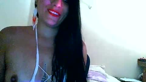Snapshot of miaswee2026 chatting on June 6, 4:23 pm MiaSweet online show from June 6, 4:23 pm