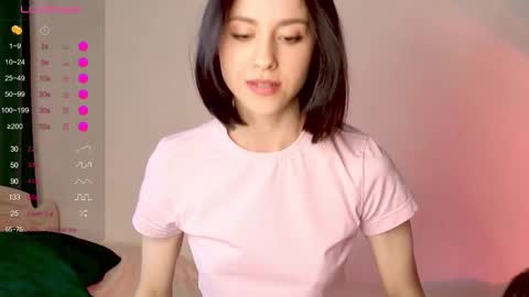 Mia online show from November 5, 6:35 am