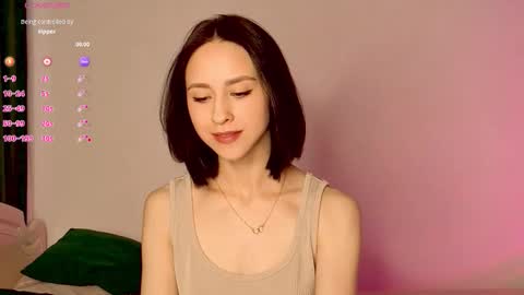 Mia online show from November 13, 6:01 am