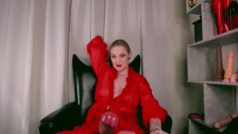 Lana online show from November 11, 9:53 am