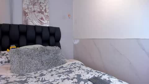 miavelvet1 online show from November 26, 3:07 am