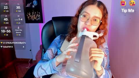 Mia winx  online show from April 1, 1:39 am