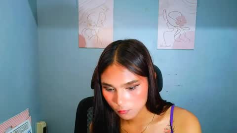 Snapshot of micahotasian chatting on May 29, 4:54 am micahotasian online show from May 29, 4:54 am