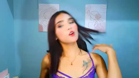 Snapshot of micahotasian chatting on May 30, 2:52 am micahotasian online show from May 30, 2:52 am