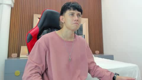 Michael online show from October 11, 8:18 pm